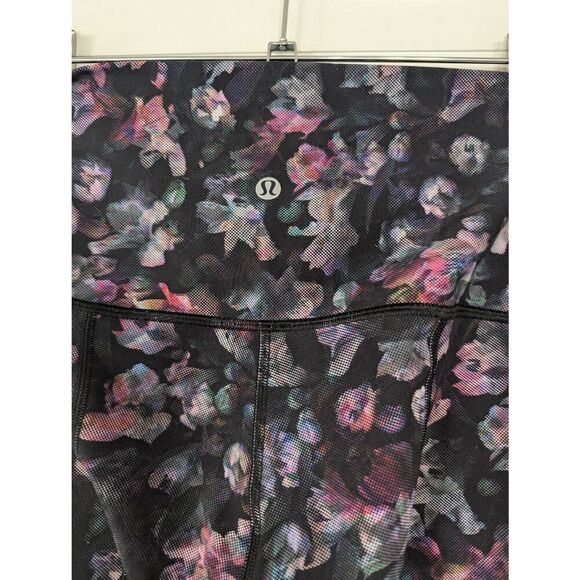 Lululemon Wunder Under Scalloped Hem High-Rise Crop 23" Luxtreme Roll Down 4* - Picture 5 of 5